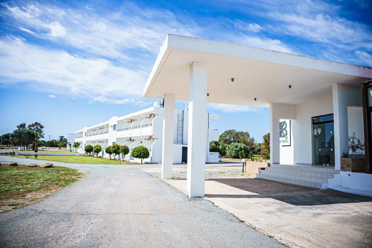 プロタラス Konnos Bay Gardensアパートホテル エクステリア 写真